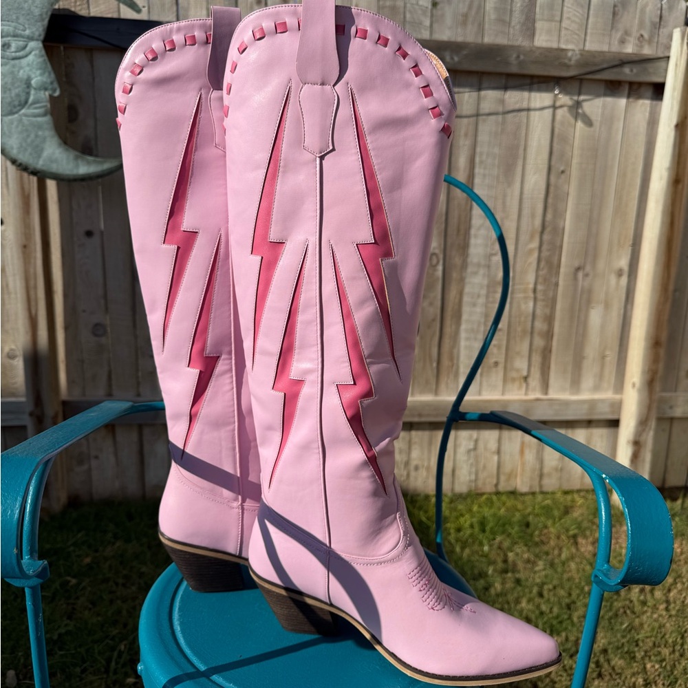 Stylish Pink Lightning Heeled Boots